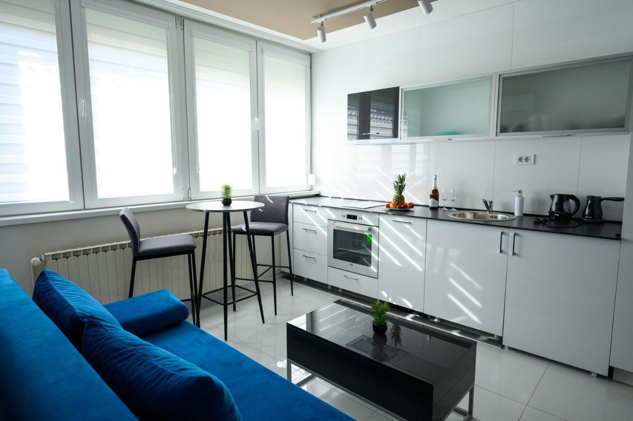 Apartman Nataly Ni Buitenkant foto