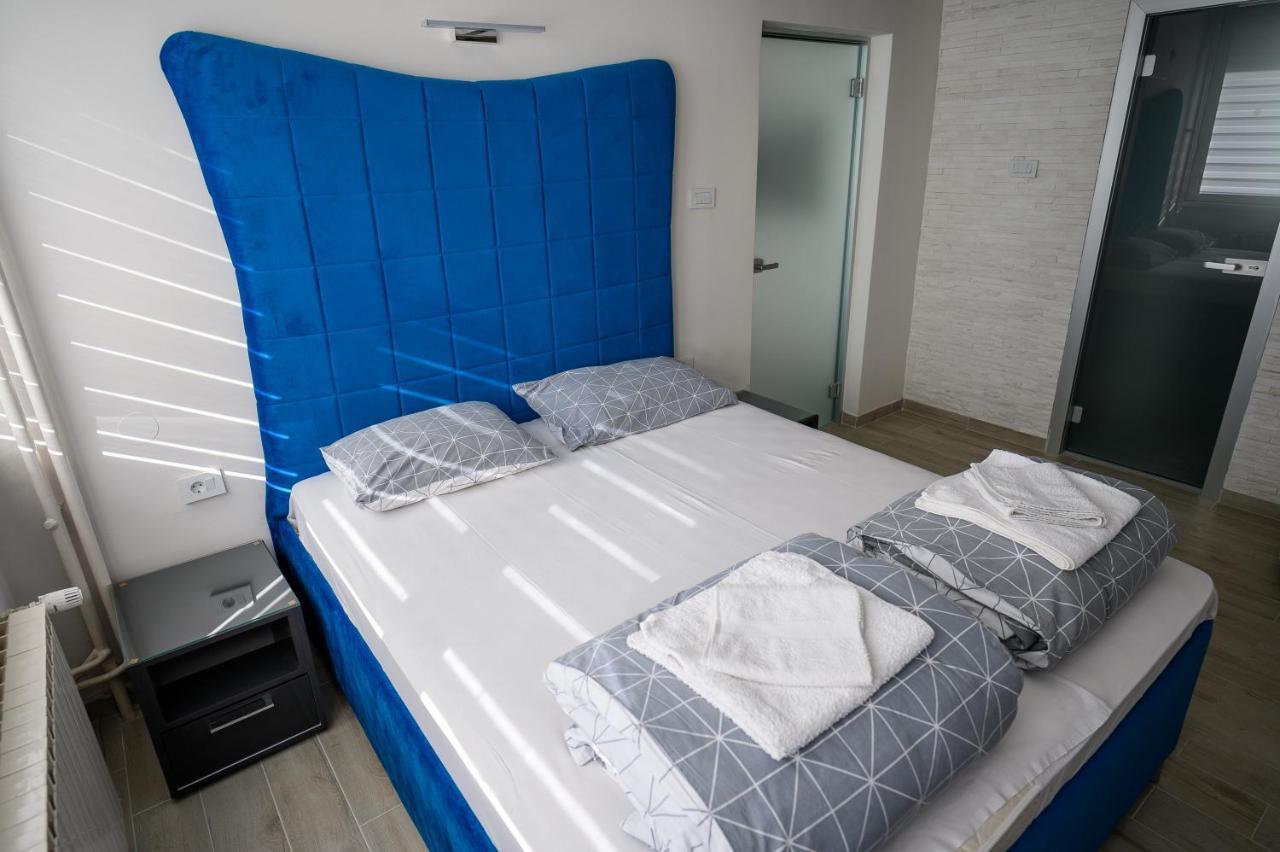 Apartman Nataly Ni Buitenkant foto